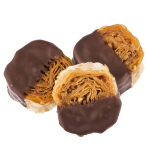HALF DIPPED CHOCOLATE BAKLAVA – 500 g – approx 12 -14 pcs.
